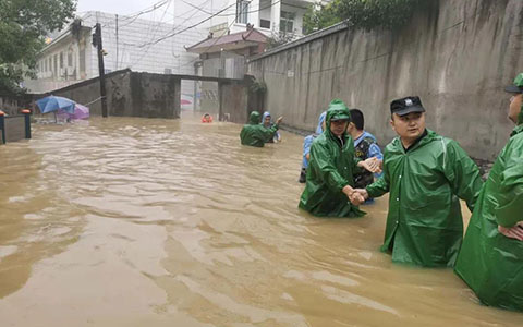 【抗洪抢险，安邦人在行动】闻“汛”而动，安邦人冲在防洪救灾第一线
