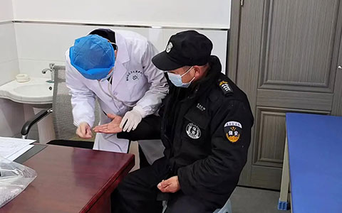 公司工会组织员工体检活动，为员工健康护航