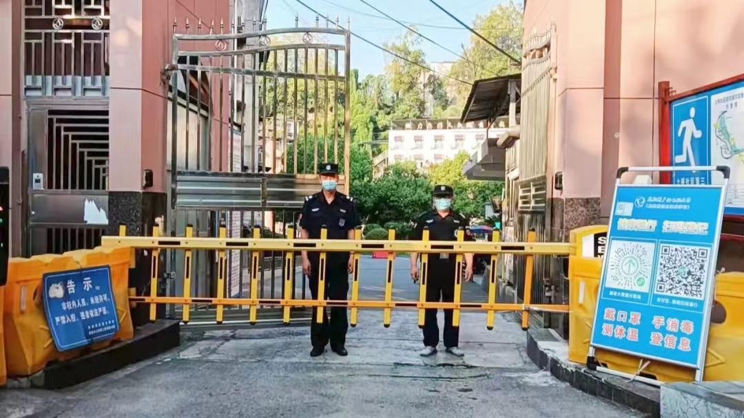 有平安更团圆，抗击疫情安邦保安在站位