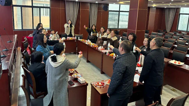 春风暖芳华，关怀润人心｜安邦公司女神节茶话会圆满落幕